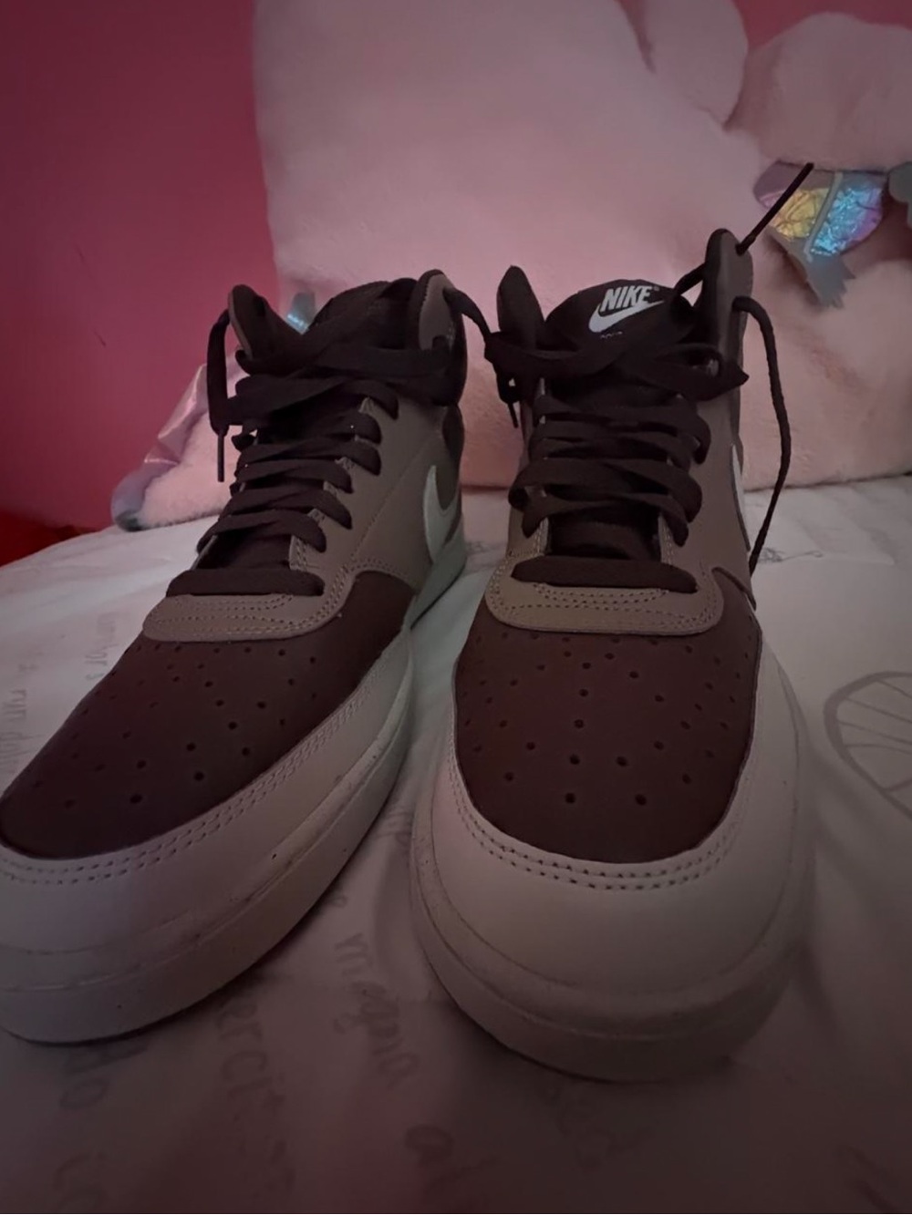 Nike Men’s Brown and Tan Mid-Top Sneakers